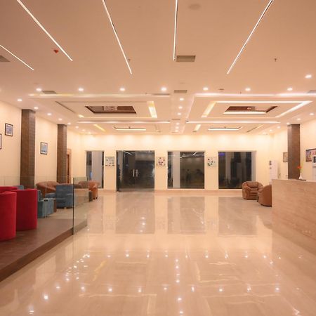 Seven Hills Hotel プリ エクステリア 写真