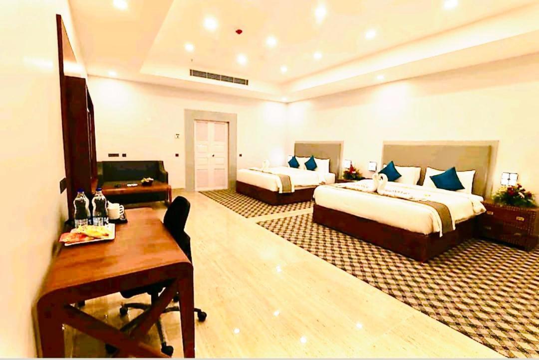 Seven Hills Hotel プリ エクステリア 写真