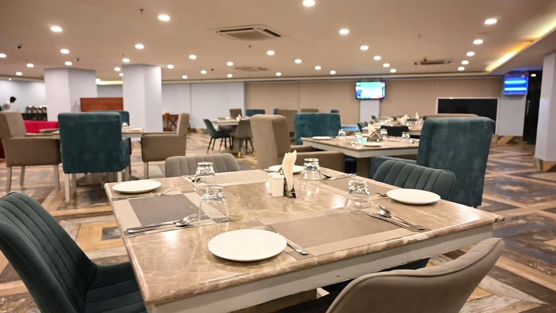 Seven Hills Hotel プリ エクステリア 写真